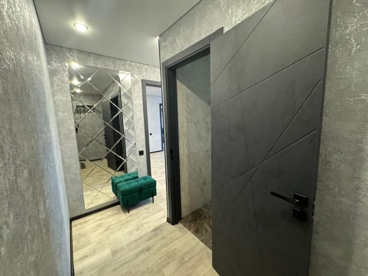 2-комн., 1 микрорайон, Ачинск