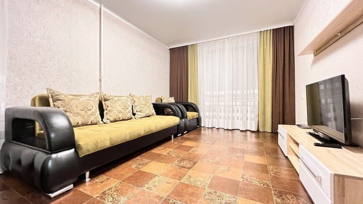 2-комн. квартира, Герцена, Алметьевск