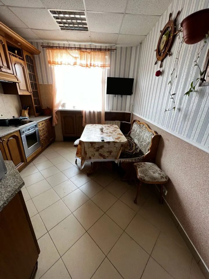 2-комн. квартира, ул Горького, Анадырь