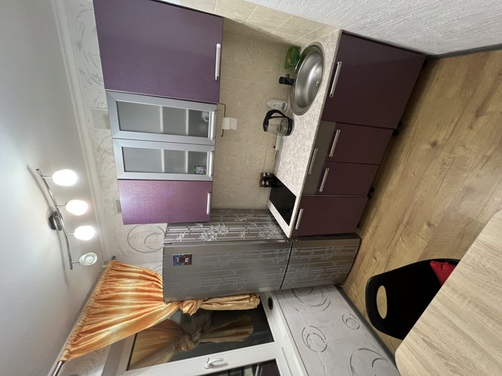 2-комн., Дзержинского, Апатиты