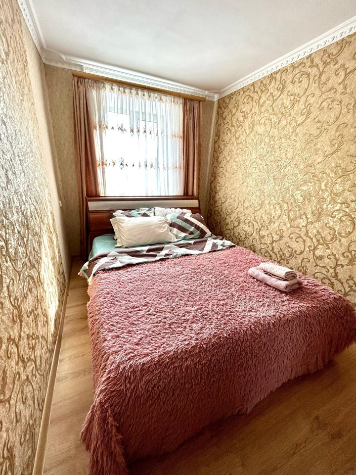 2-комн. квартира, 2-я Урицкого, Армавир