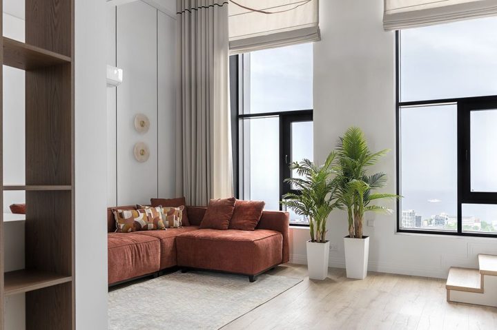 2-комн., Прапорщика Комарова, Артем