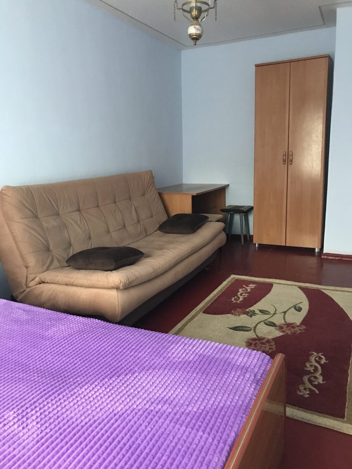 2-комн. квартира, Толстого, Азов