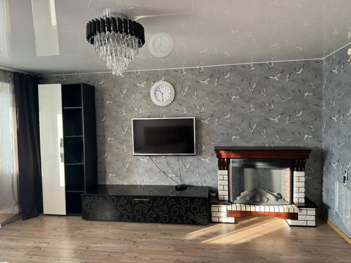 2-комн., ул Ленинградская, Бор