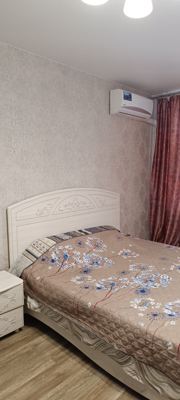 Студия, улица Фрунзе, Бор