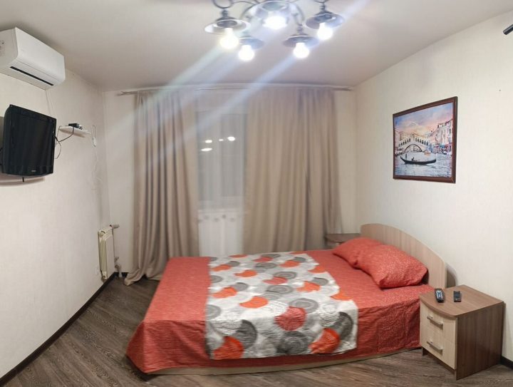 2-комн. квартира, Октябрьская улица, Бор