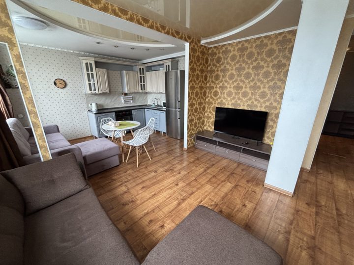 2-комн. квартира, пр-кт Кузнецкстроевский, Центральный