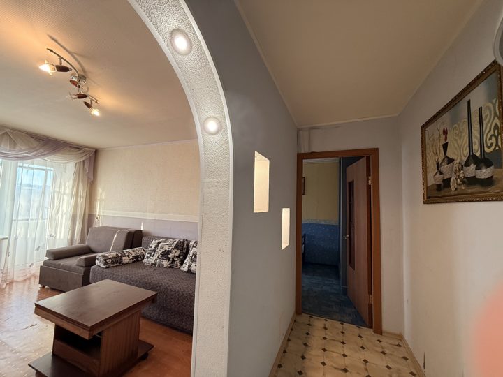 2-комн. квартира, пр-кт Автозаводцев, Чебаркуль
