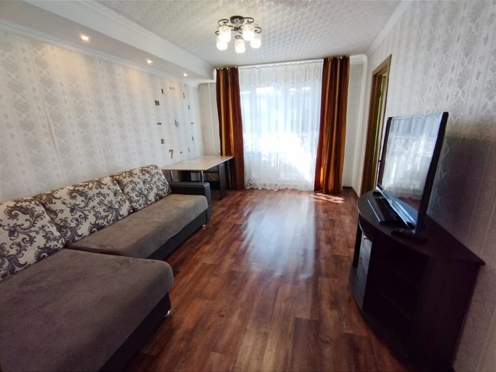 3-комн., ул Тургенева, Карасук