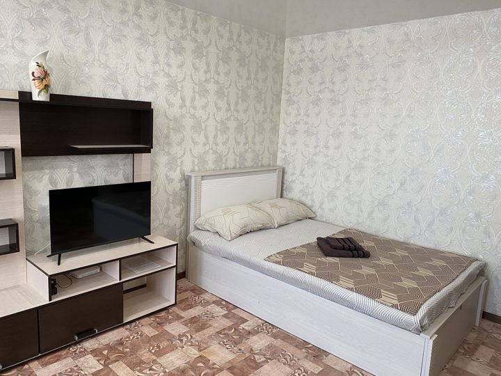 Студия, Союзная, Карасук