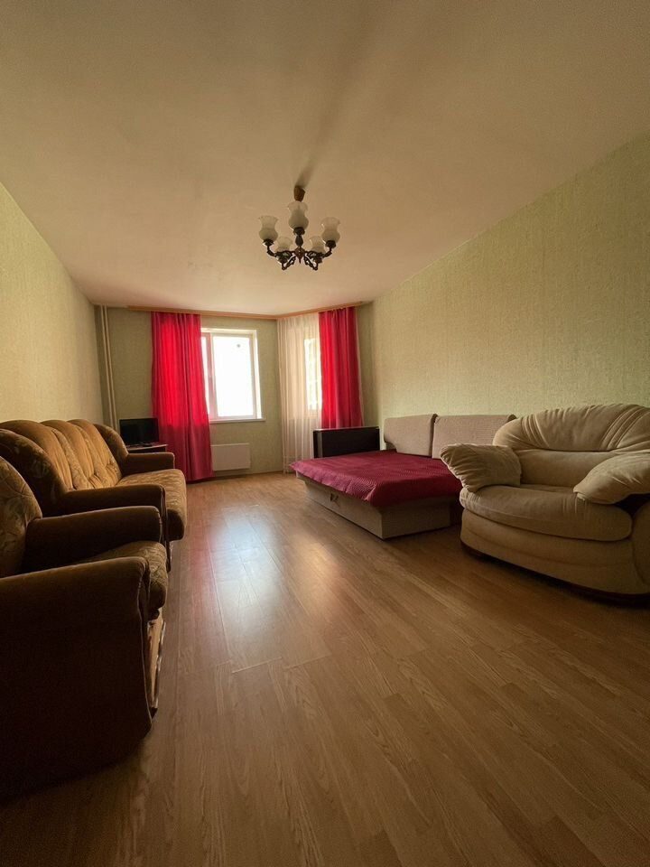 3-комн., 6-й микрорайон, Коломна
