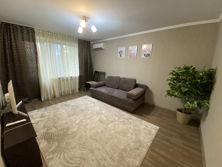 2-комн., микрорайон 1, Кропоткин