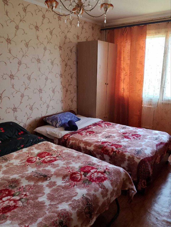 3-комн. квартира, Есенина 14, Ленинградская