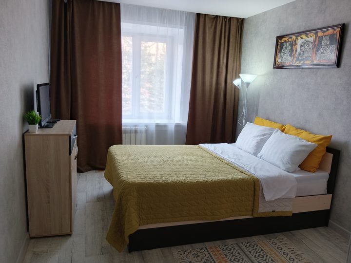 2-комн., ул Комсомольская, Мирный