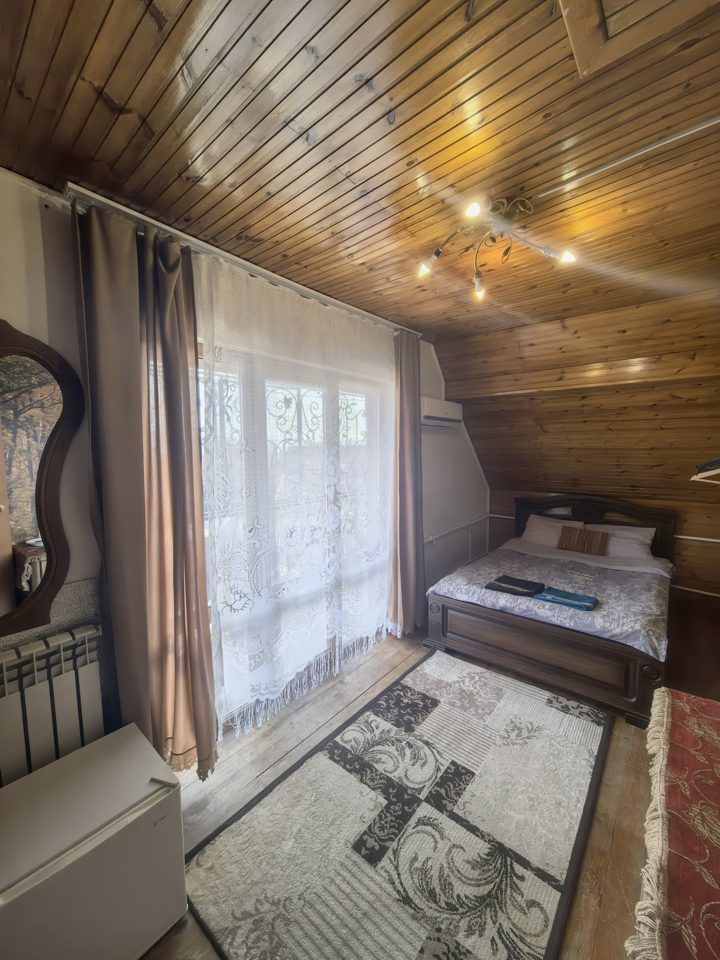 Студия, Прямая улица, Новороссийск