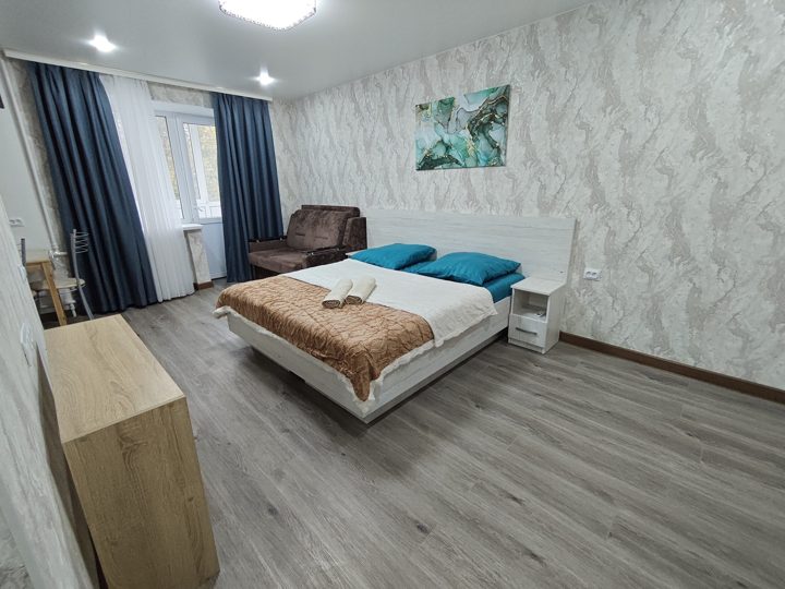 2-комн. квартира, Парковая улица, Новошахтинск