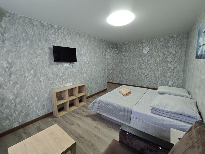 2-комн. квартира, Рабоче-Крестьянская улица, Новошахтинск