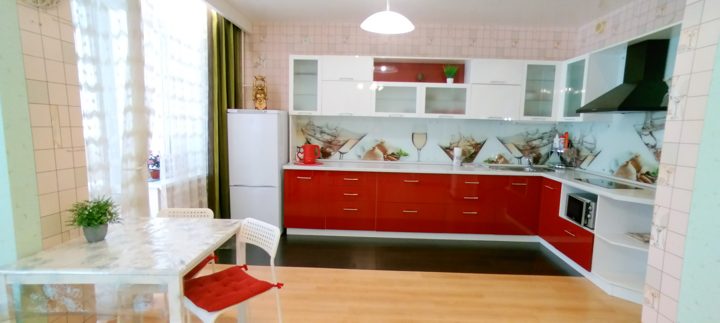 Студия, б-р Архитекторов, Омск
