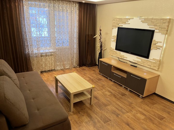2-комн. квартира, ул Ленина, Серов