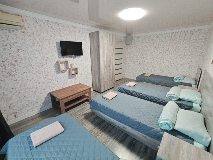 3-комн. квартира, Текстильная, Шахты
