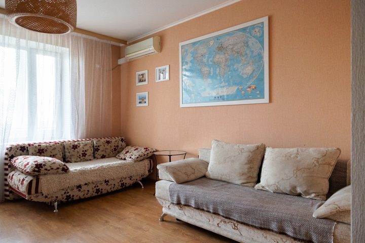2-комн. квартира, Большая Бульварная, Таганрог